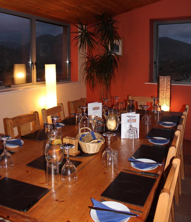 Hôtel Killary Adventure Centre à Leenaun Extérieur photo